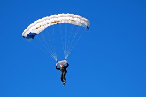 多米APP下载-宁王回归雄鹿赛场，救世主还是背锅侠？